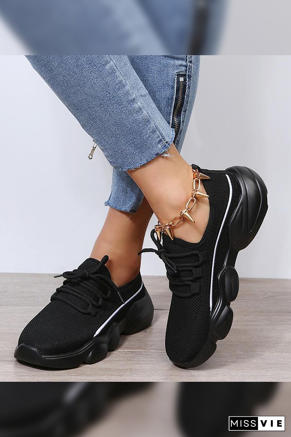 Seamless Lacing Slip On Sneakers