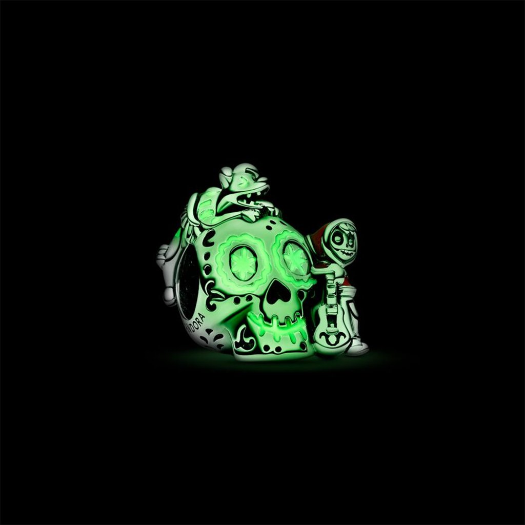 PANDORA  Disney Pixar Coco Miguel & Dante Skull Glow-in-the-dark Charm