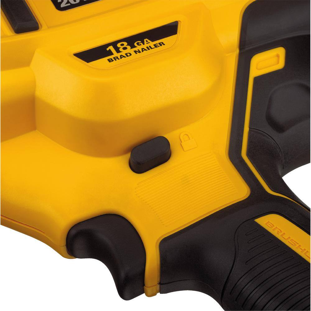 DW 20V MAX XR Lithium-Ion 18-Gauge Nailer (1) 3.0Ah Battery and Charger DCN680BW230C