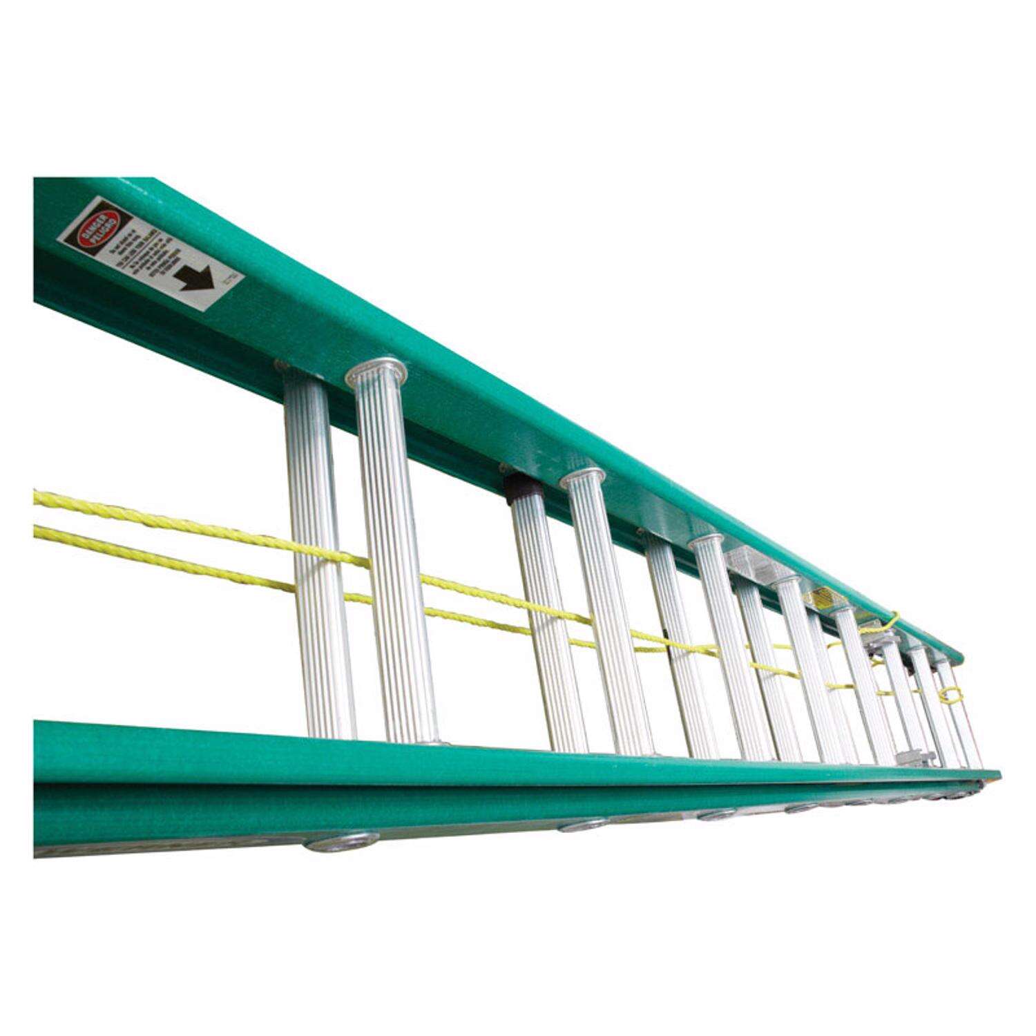 Werner 20 ft. H Fiberglass Extension Ladder Type II 225 lb. capacity