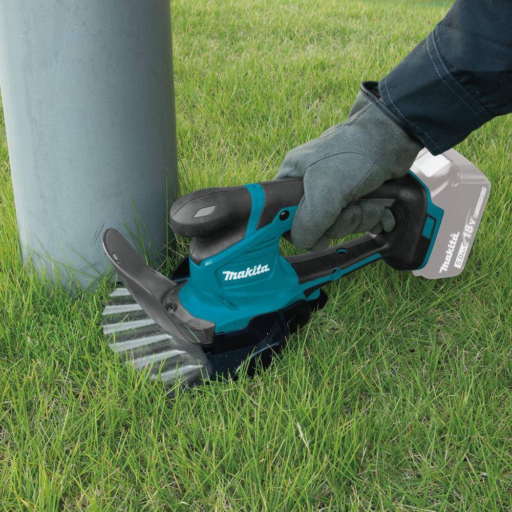 Makita 18V LXT Lithium-Ion Cordless Grass Shear with Bonus 18V 4.0Ah LXT Lithium-Ion Battery and Charger Starter Pack XMU04ZBL1840BD1