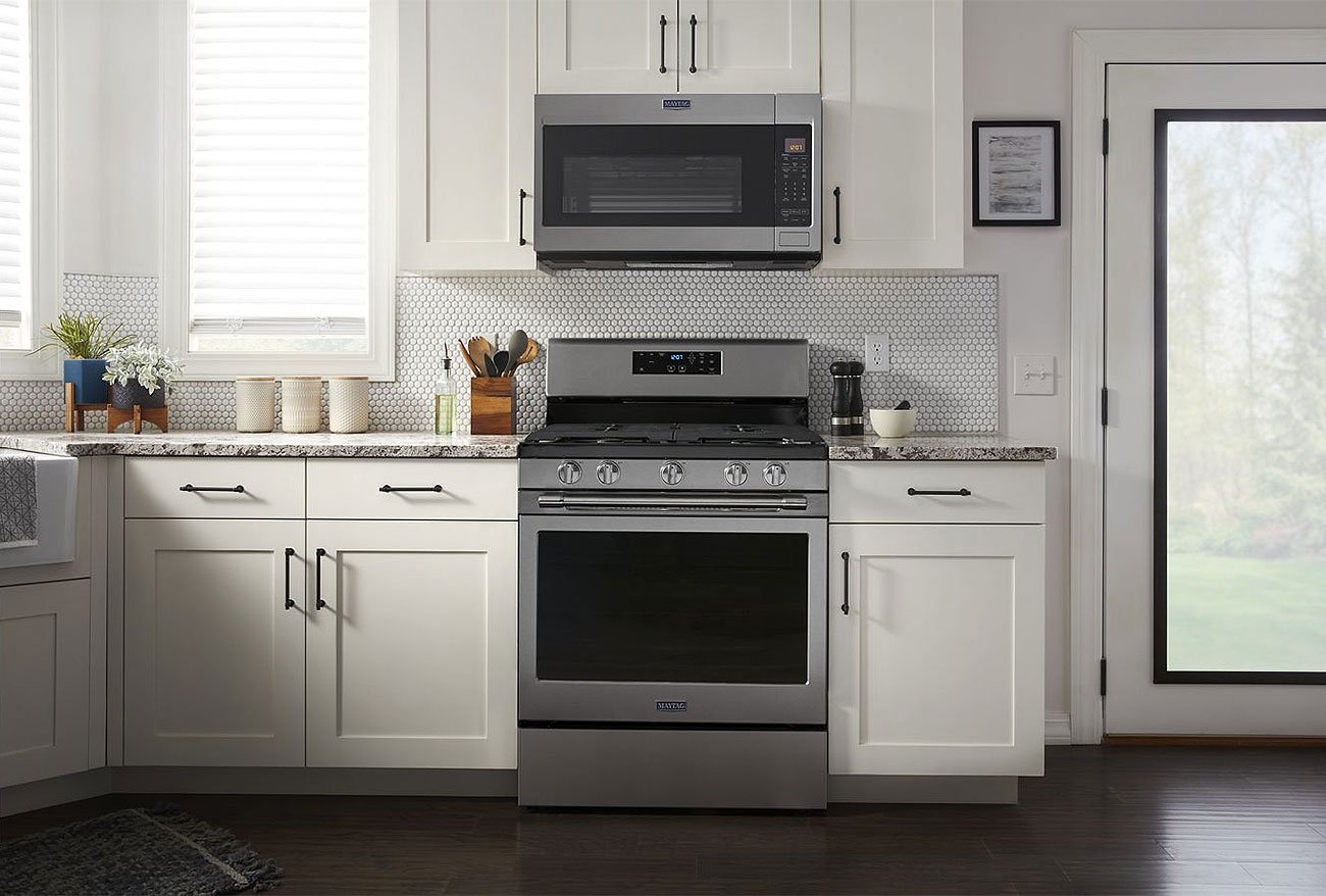 Maytag 5 Cu. Ft. Fingerprint Resistant Stainless Steel Gas Range With Air Fryer And Basket