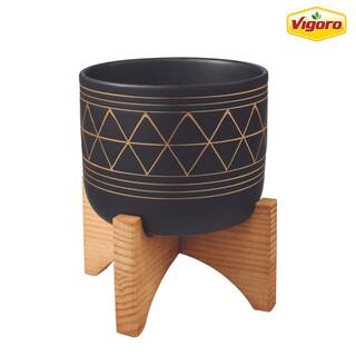 Vigoro 5 in. Newark Small BlackGold Geo Ceramic Planter (5 in. D x 6 in. H) with Wood Stand CT044-BKGD