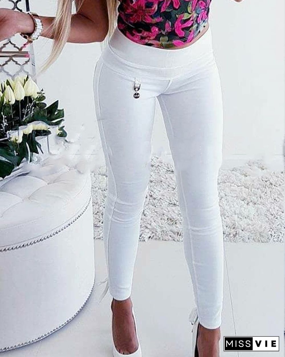 Solid Color Lace-up Skinny Jeans