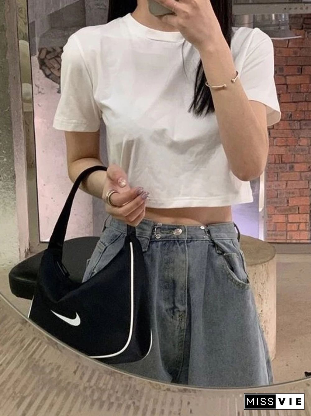 T-shirt Women Cropped Solid Sexy Minimalist Hot Sale Slim Casual Fashion Preppy Chic Basic Tops Korean Style Streetwear Popular