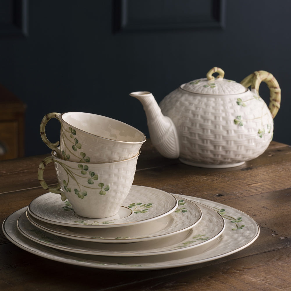 Belleek Classic 1880 - Gold Shamrock Dinner Plate