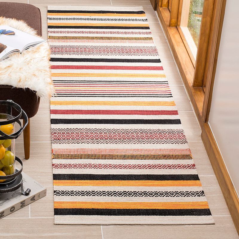 Safavieh Montauk Shana Striped Rug