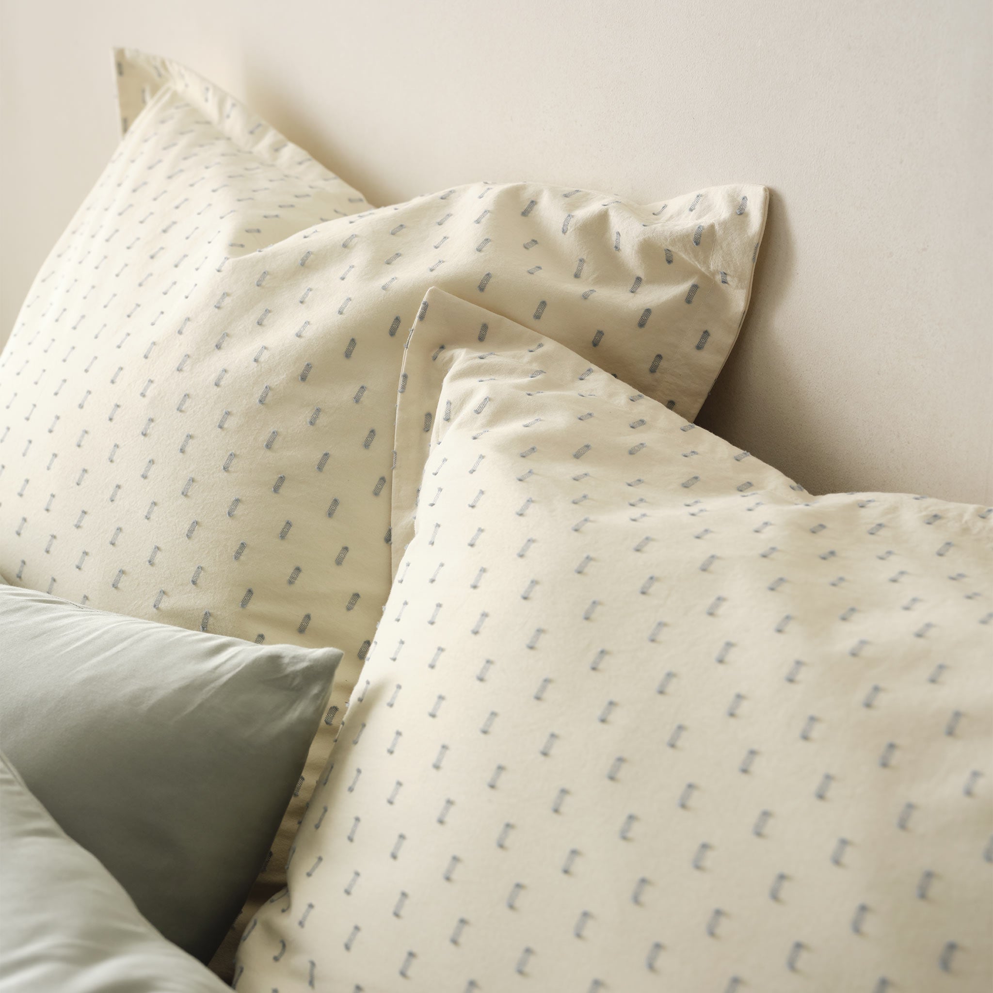 Clipped Dot Duvet Set