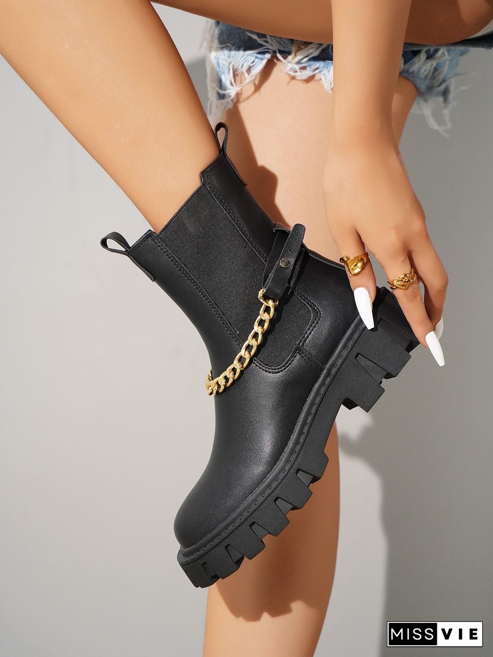 Platform Booster Chain Chelsea Boots