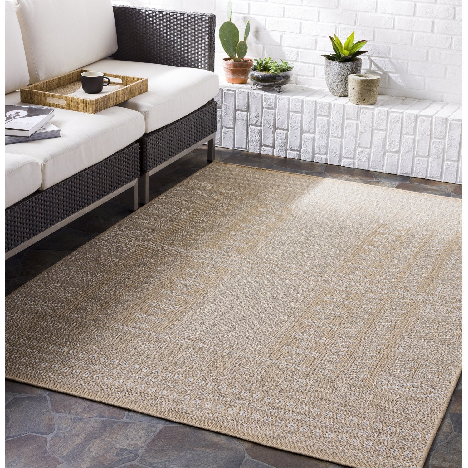 Malibu Indoor/Outdoor Rug in Wheat, Khaki