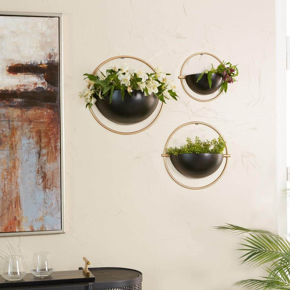 Litton Lane 15in. Medium Black Metal Geometric Indoor Outdoor Wall Planter (3- Pack) 041056