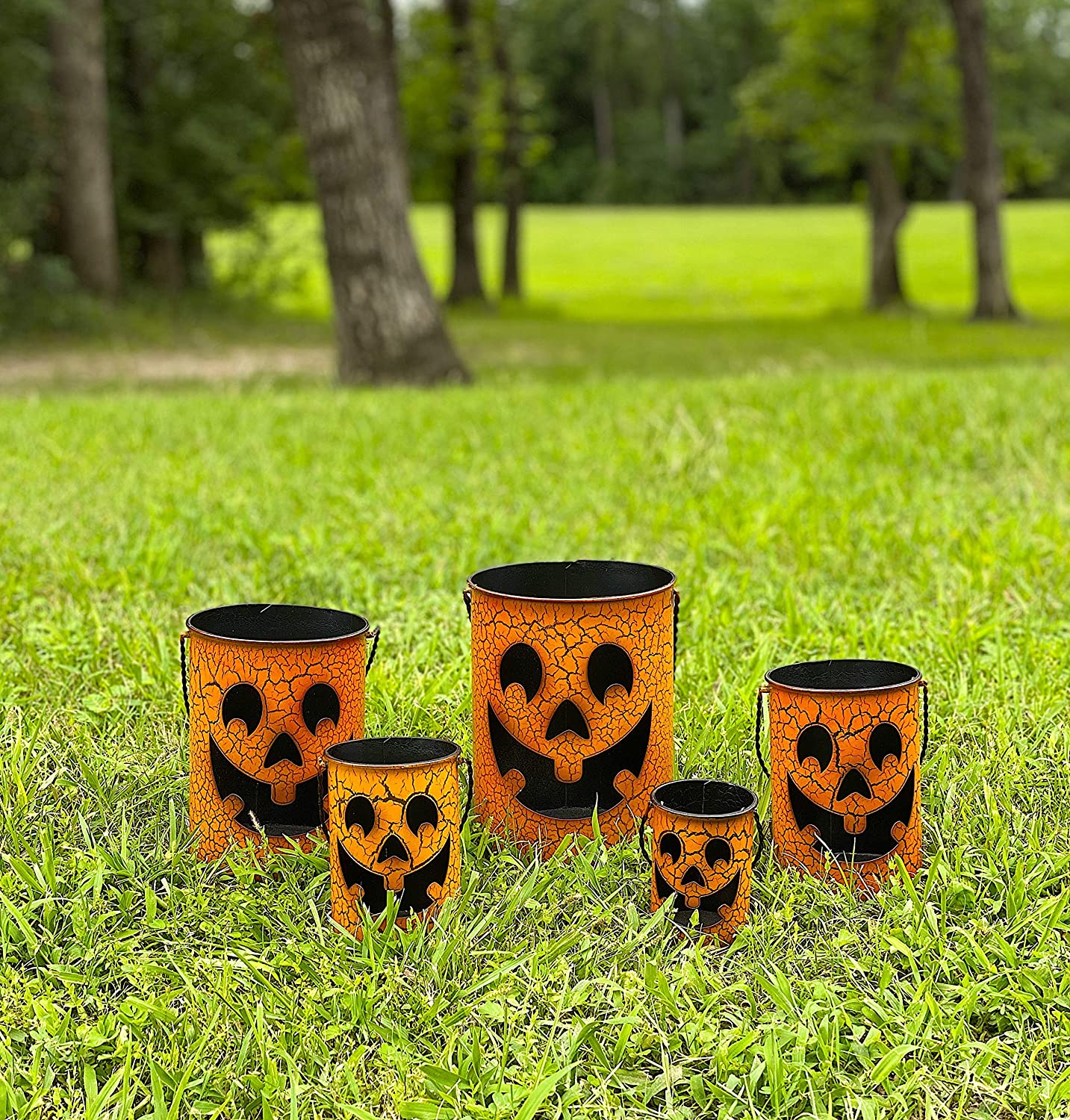 Halloween Lantern Set Rustic Candle Holder Metal Indoor Outdoor Decoration Jack-O-Lantern Buckets Lamp (Set of 5)