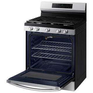  6.0 cu. ft. Smart Freestanding Gas Range with Integrated Griddle in Stainless Steel NX60A6111SS