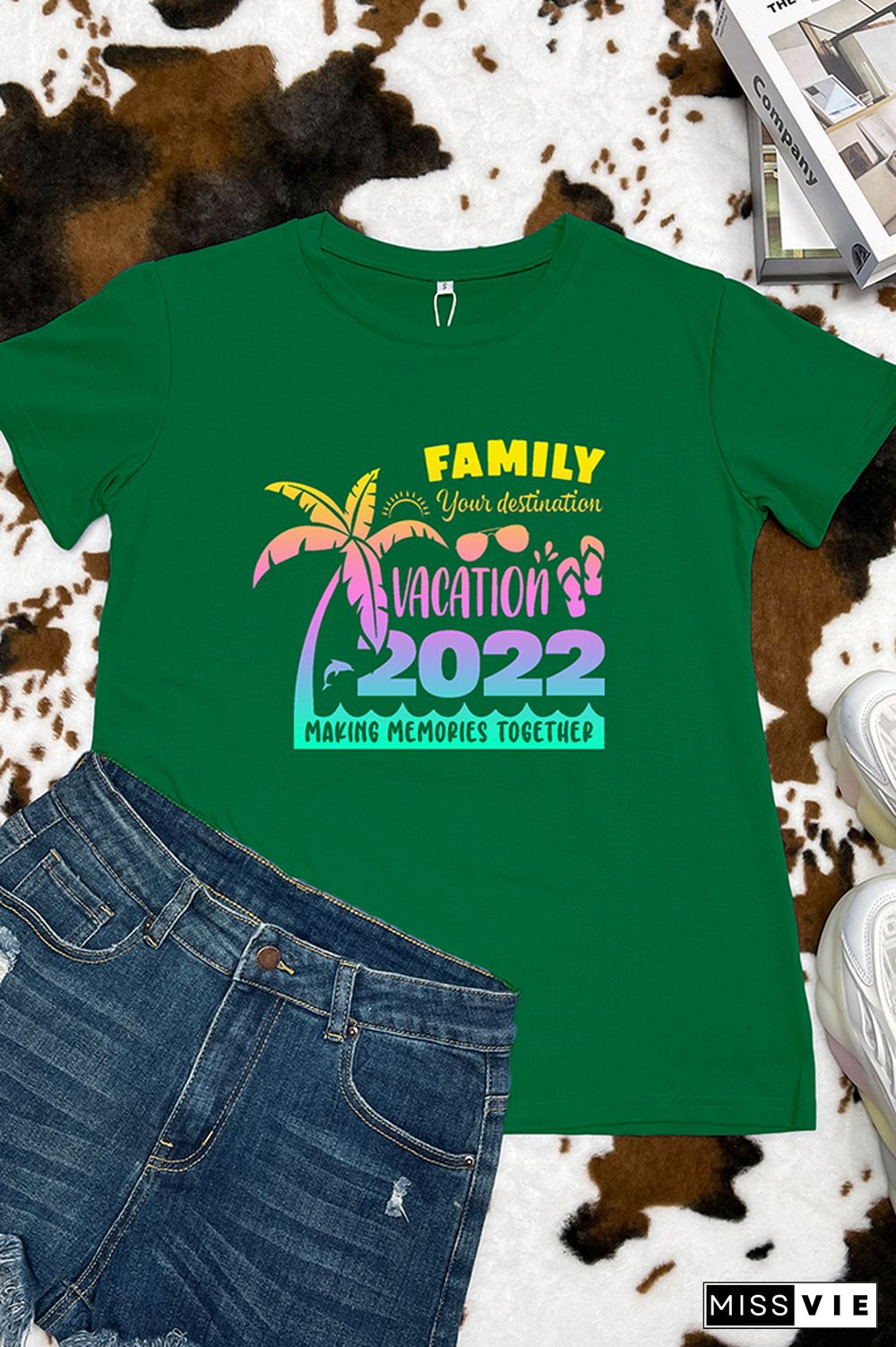 Family Vacation 2022 Graphic Tee Wholesale