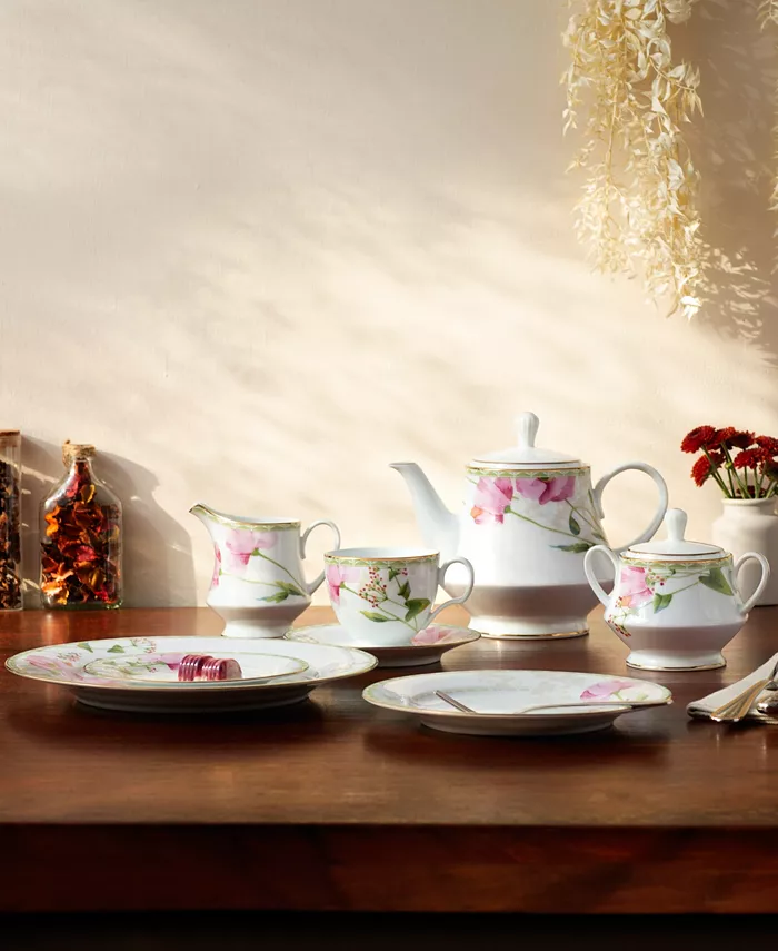 Noritake Poppy Place Dinnerware Collection