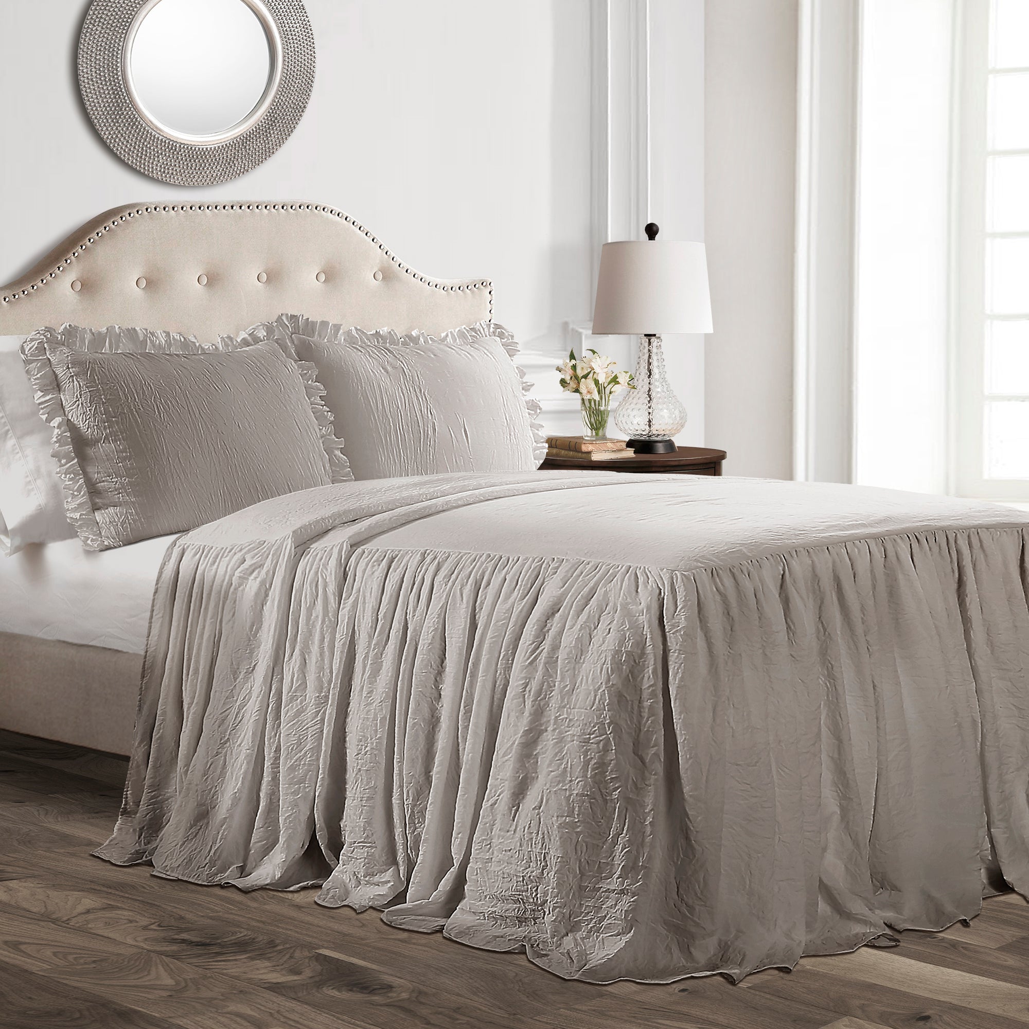 Ruffle Skirt Bedspread Set