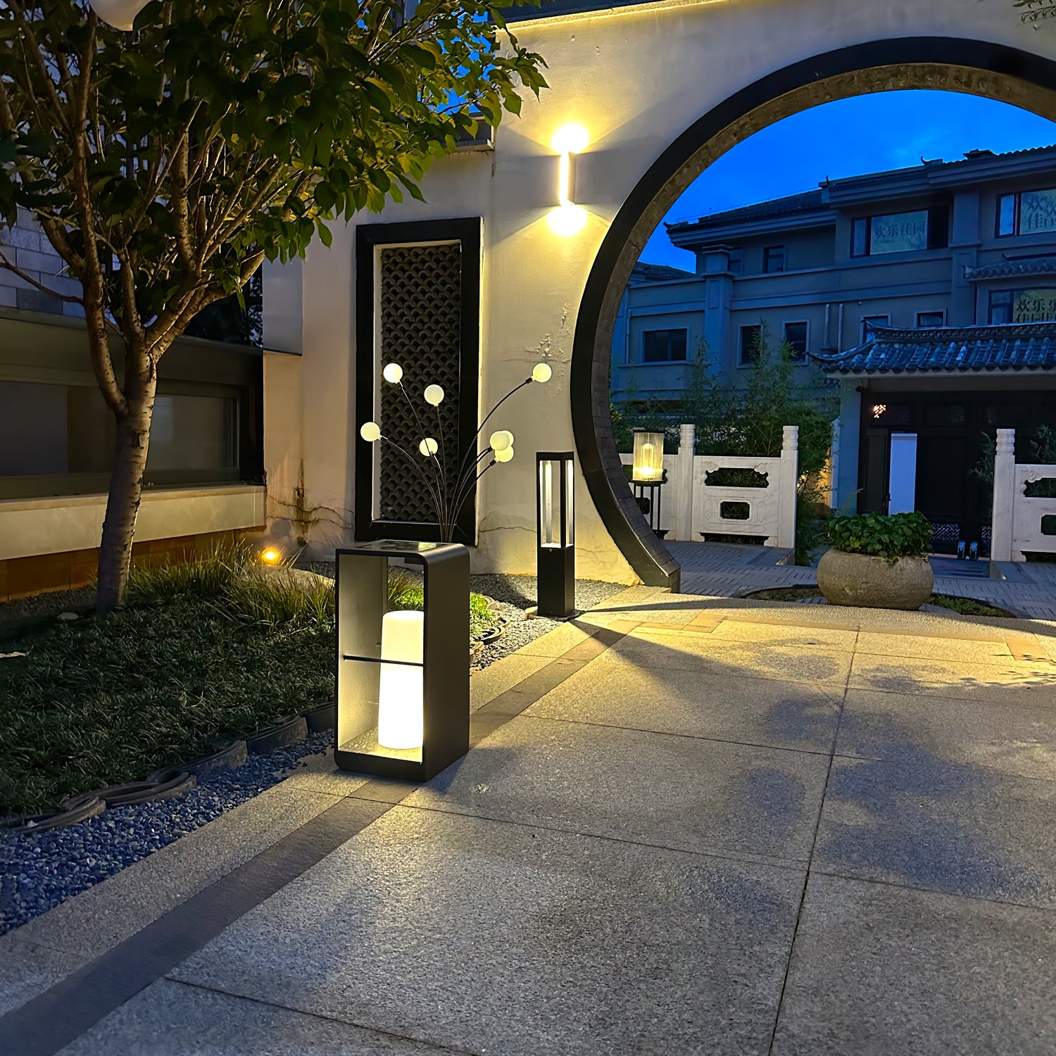 Lantern Garden Solar Outdoor Light