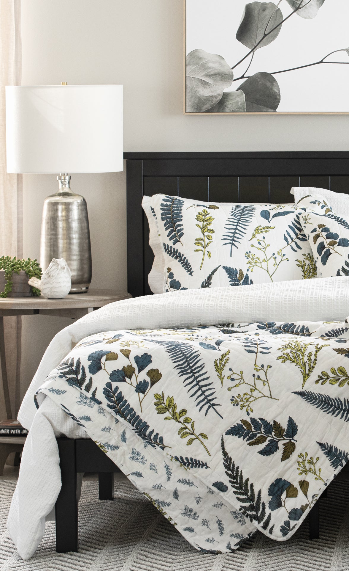 Bedding Bundle: Devonia All Over Quilt + Haniya Comforter Set