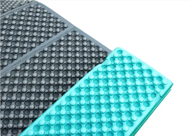 Wholesale Ultralight Waterproof Camping Folding Mat Beach Moisture proof Egg Nest IXPE Foam Mat Folding Sleeping Pad