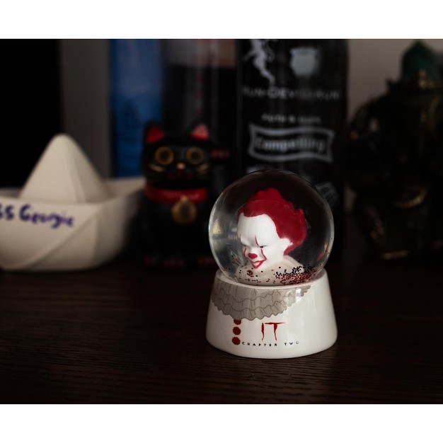 Silver Buffalo It Chapter Two Pennywise Mini Snow Globe 3 Inches Tall