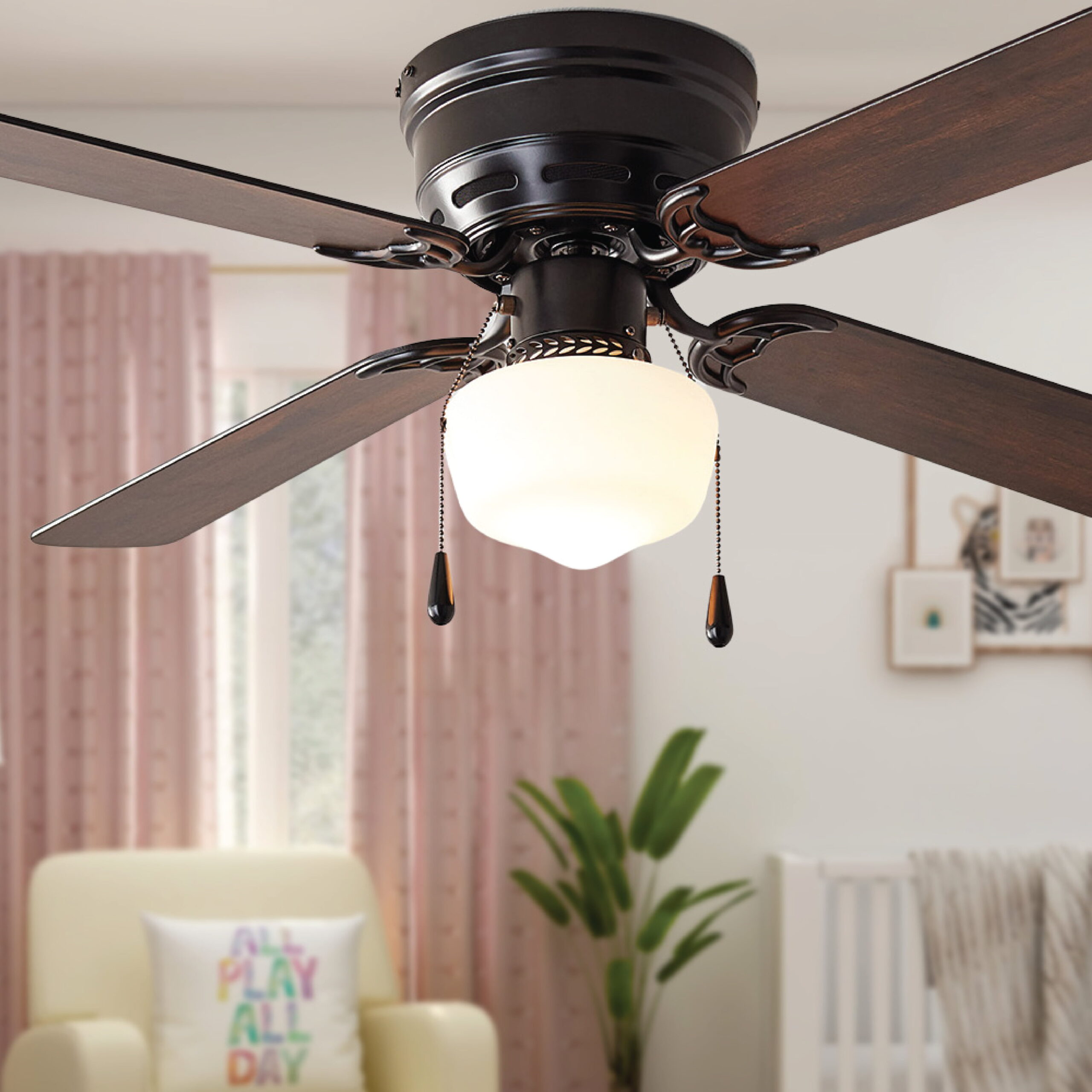 Mainstays 42 inch Hugger Indoor Ceiling Fan with Light Kit， Black， 4 Blades， Reverse Airflow