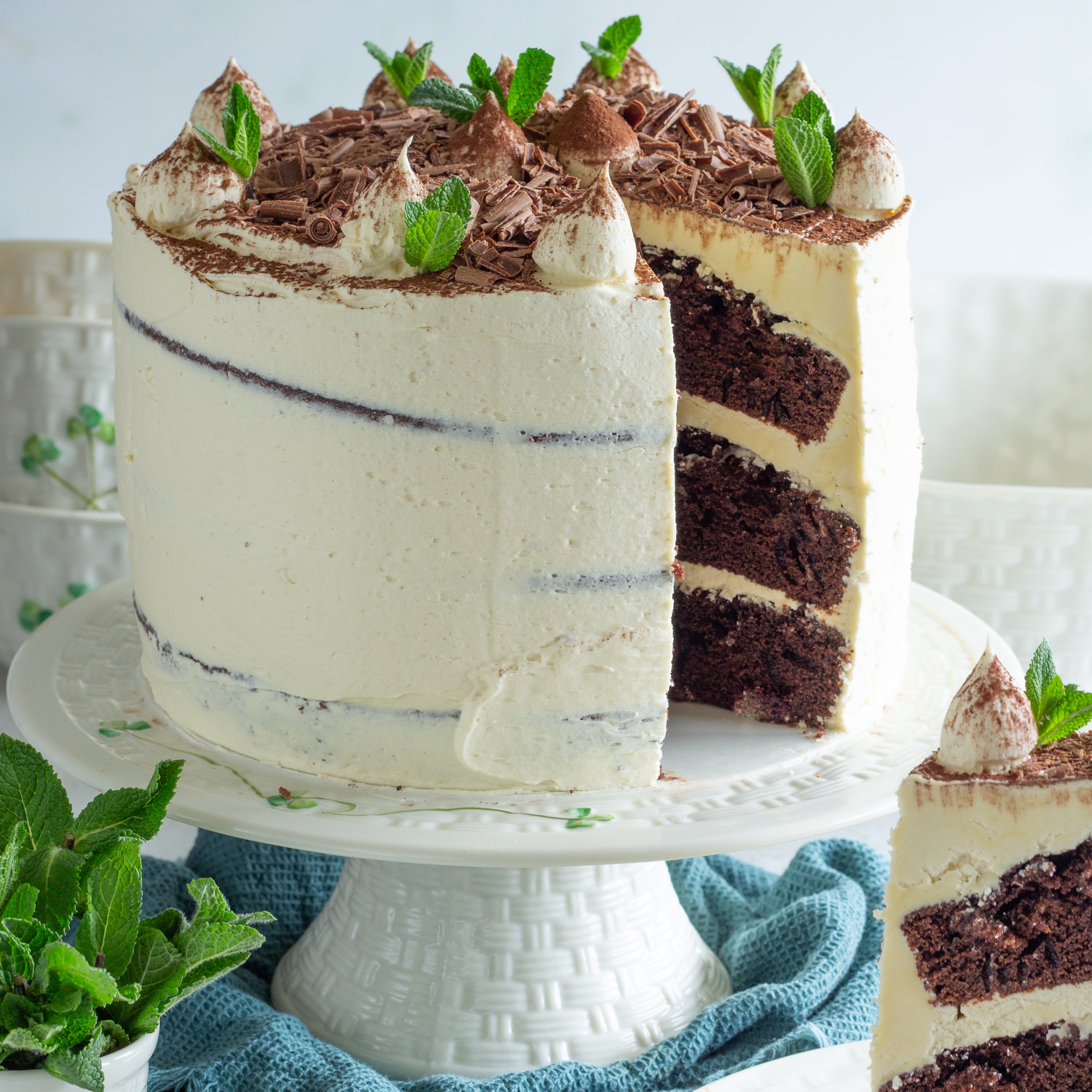 Belleek Classic Shamrock Cake Stand