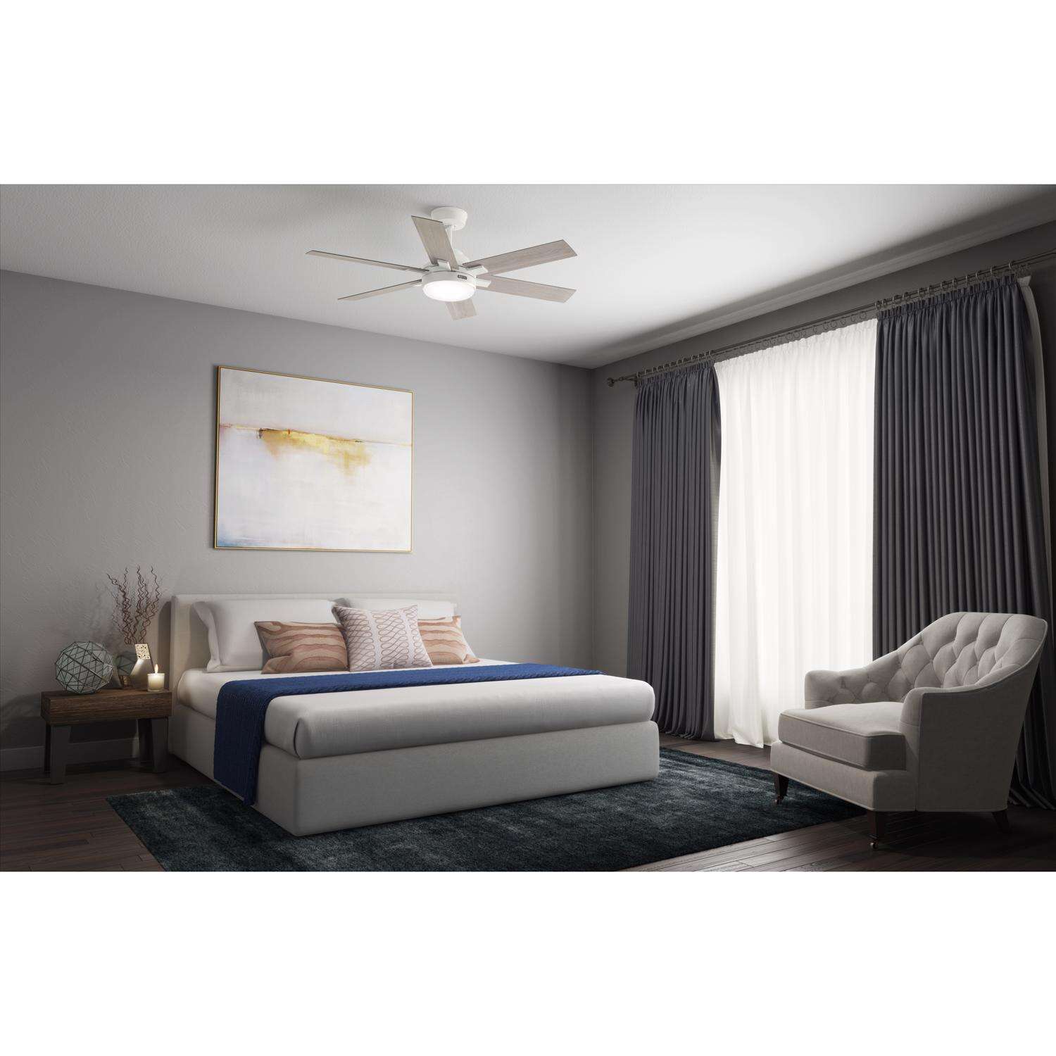 Hunter Georgetown 52 in. White LED Indoor Ceiling Fan