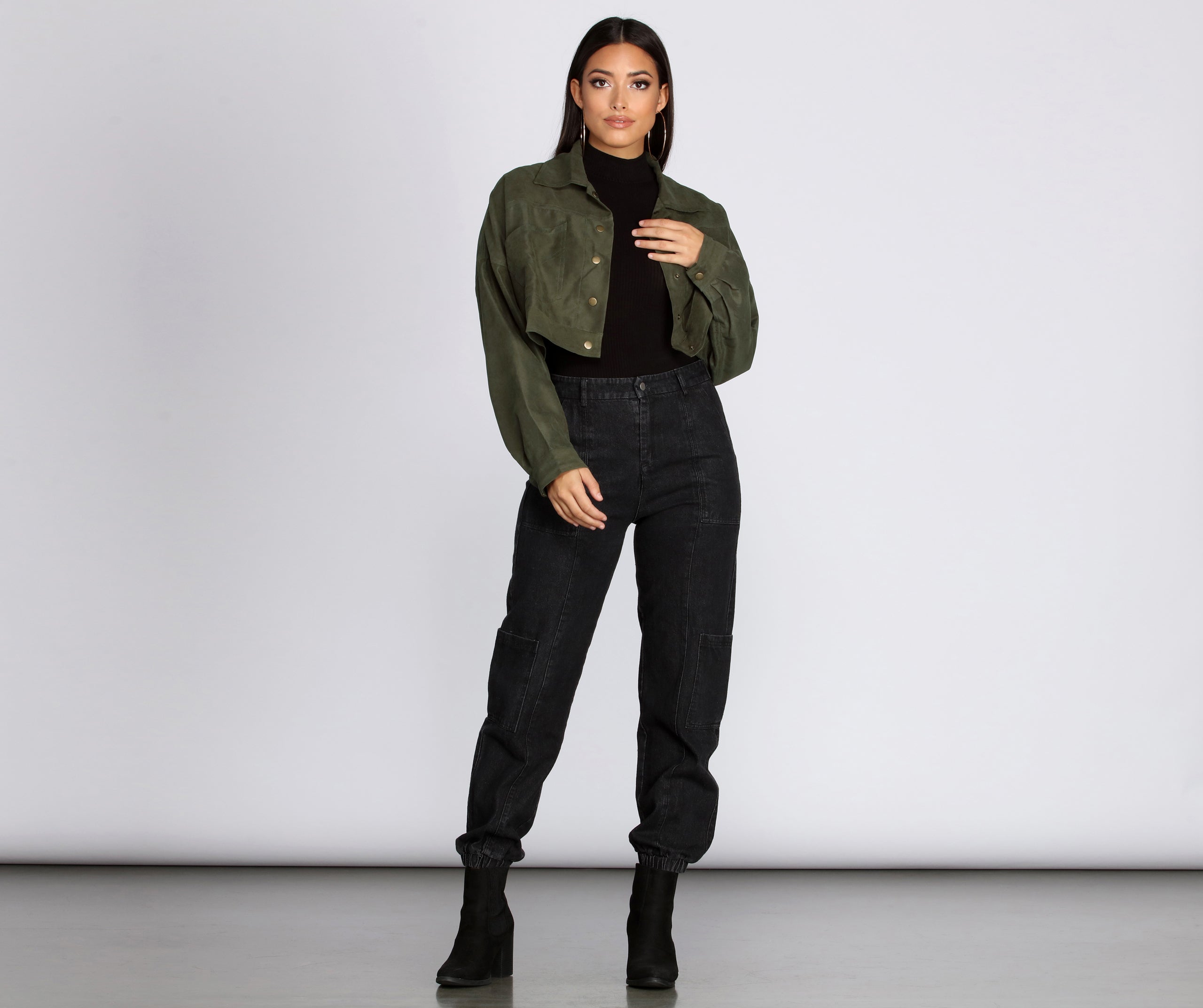 Cropped And Collared Lightweight Jacket