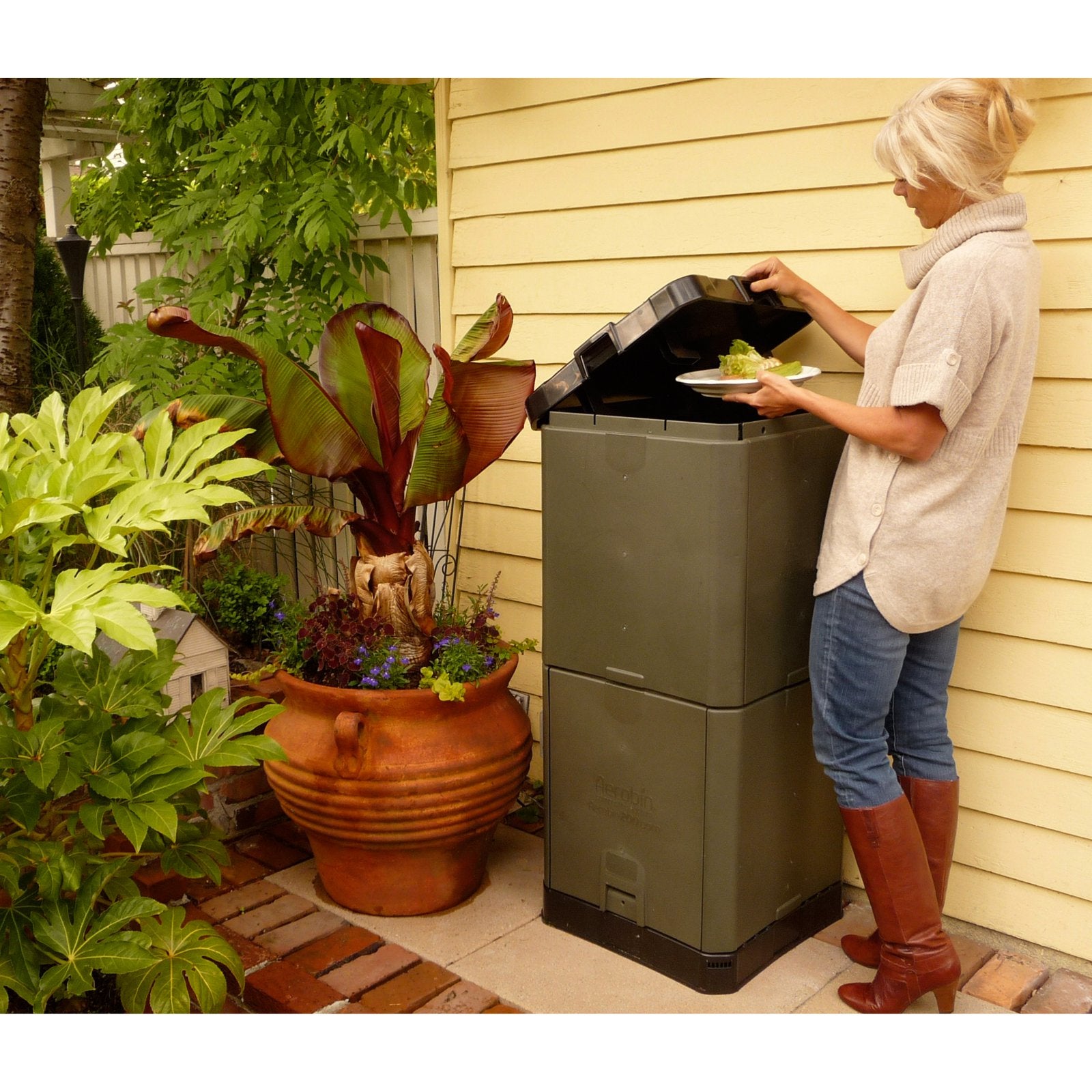 Aerobin 200 Insulated Composter - 55 gal.