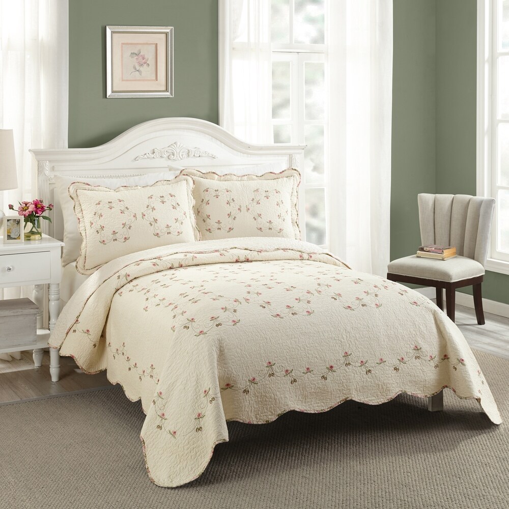 Porch   Den Ivy 3 Piece Embroidered Quilt Set