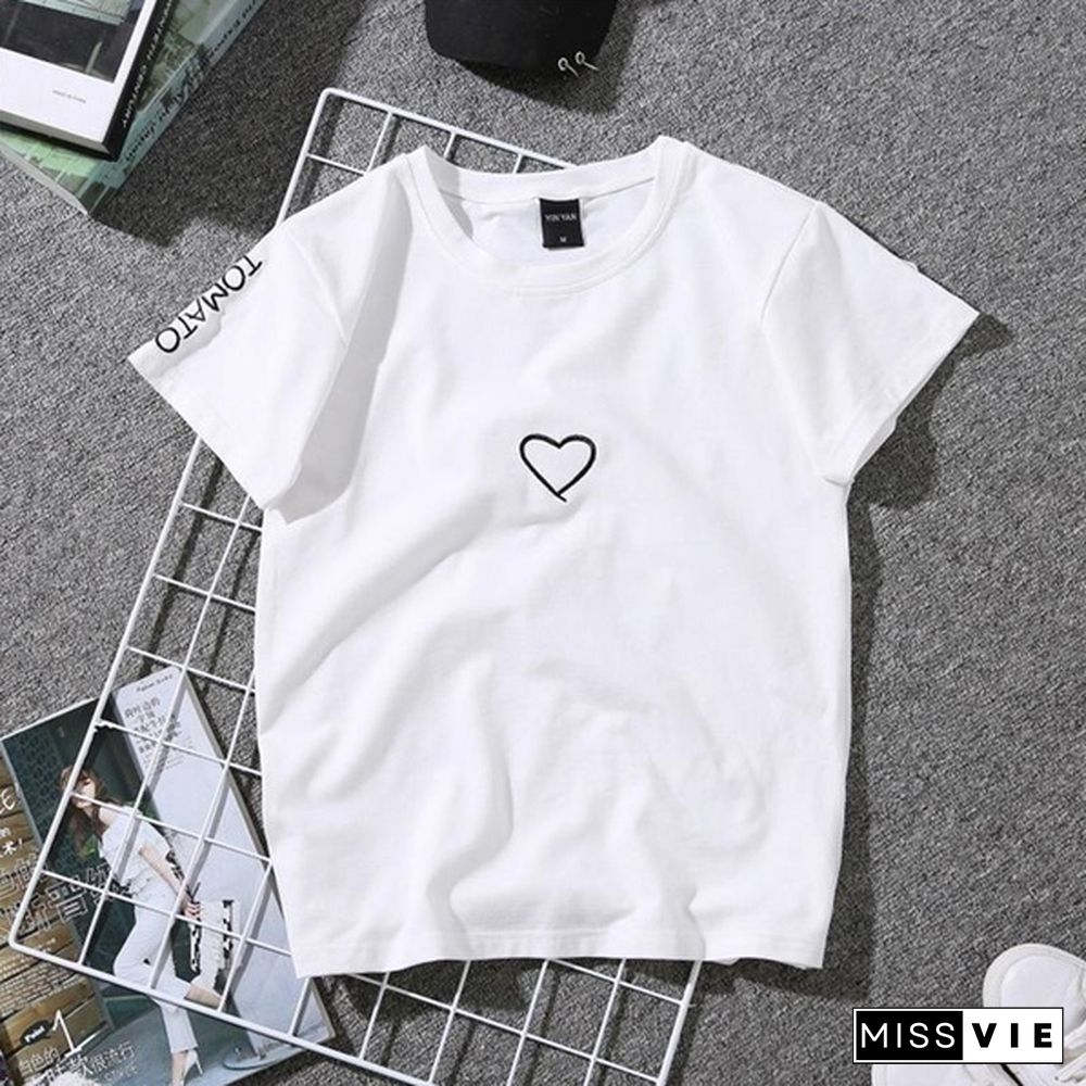 Fashion T Shirt Women Gesture Love Graphic Tees Women Heart Printed Summer Top Korean T-shirt Women