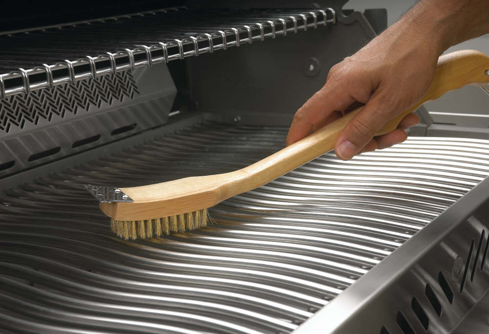 Grill Brush with Brass Bristles ;