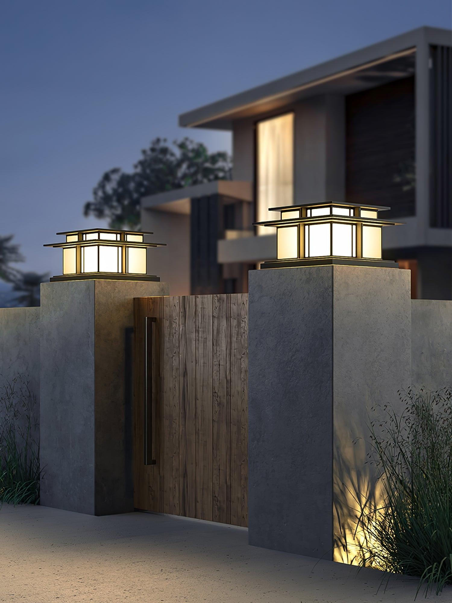 Boilyn Pillar Solar Outdoor Light