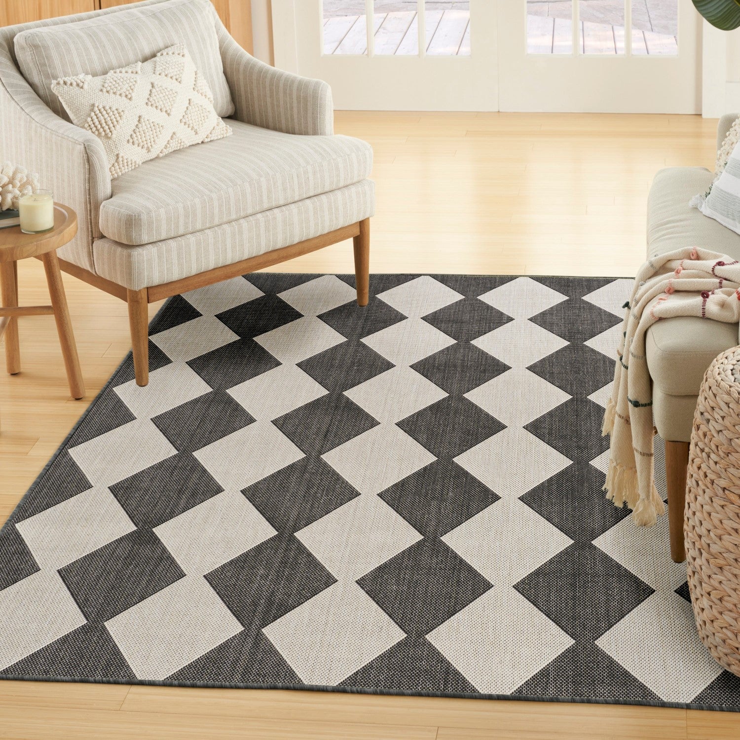 Positano Indoor/Outdoor Black Geometric Rug