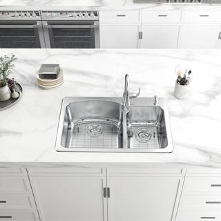 Glacier Bay All in-One 33 in. Drop-inUndermount Double Bowl 18 Gauge Stainless Steel 2-Hole Kitchen Sink with Pull-Down Faucet VT3322TA2PA1