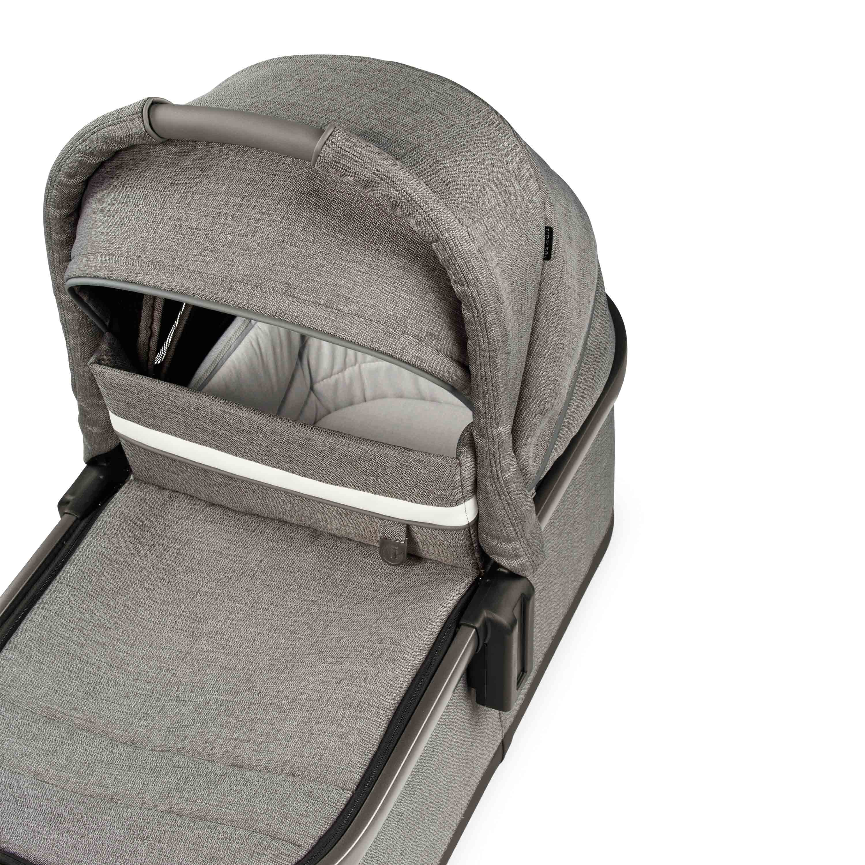 peg-perego-ypsi-bassinet