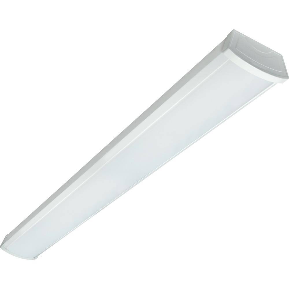 SATCO:Satco 4 ft. 3200 Lumens Integrated LED White Wrap Light 4000K ENERGY STAR Rated 651082