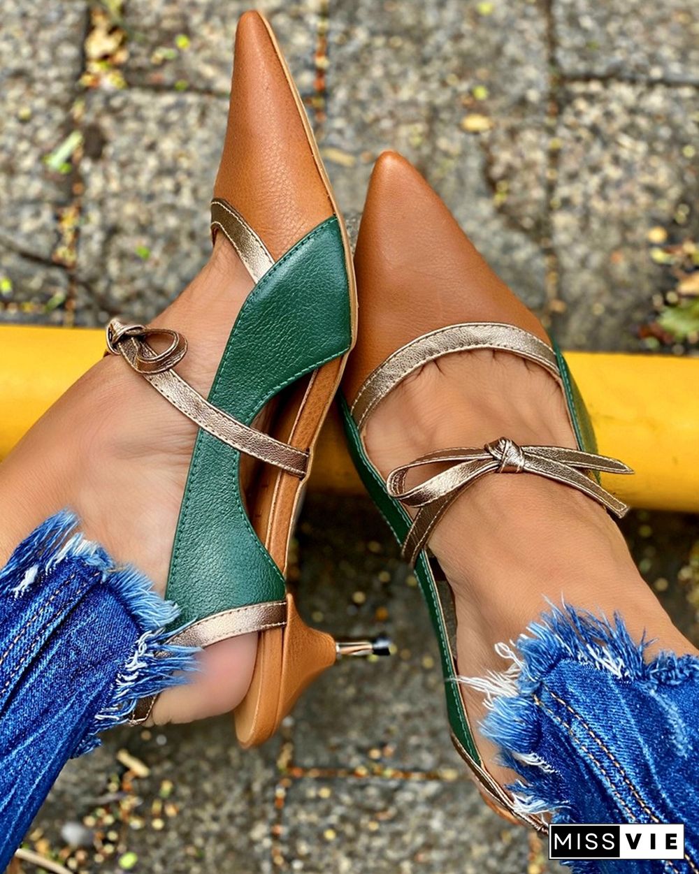 Colorblock Pointed-toe Bowknot Low Heel Sandals