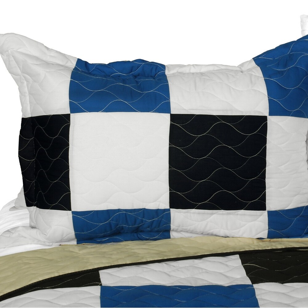 Delicate Plaid   A Vermicelli Quilted Patchwork Plaid Quilt Set Full/Queen