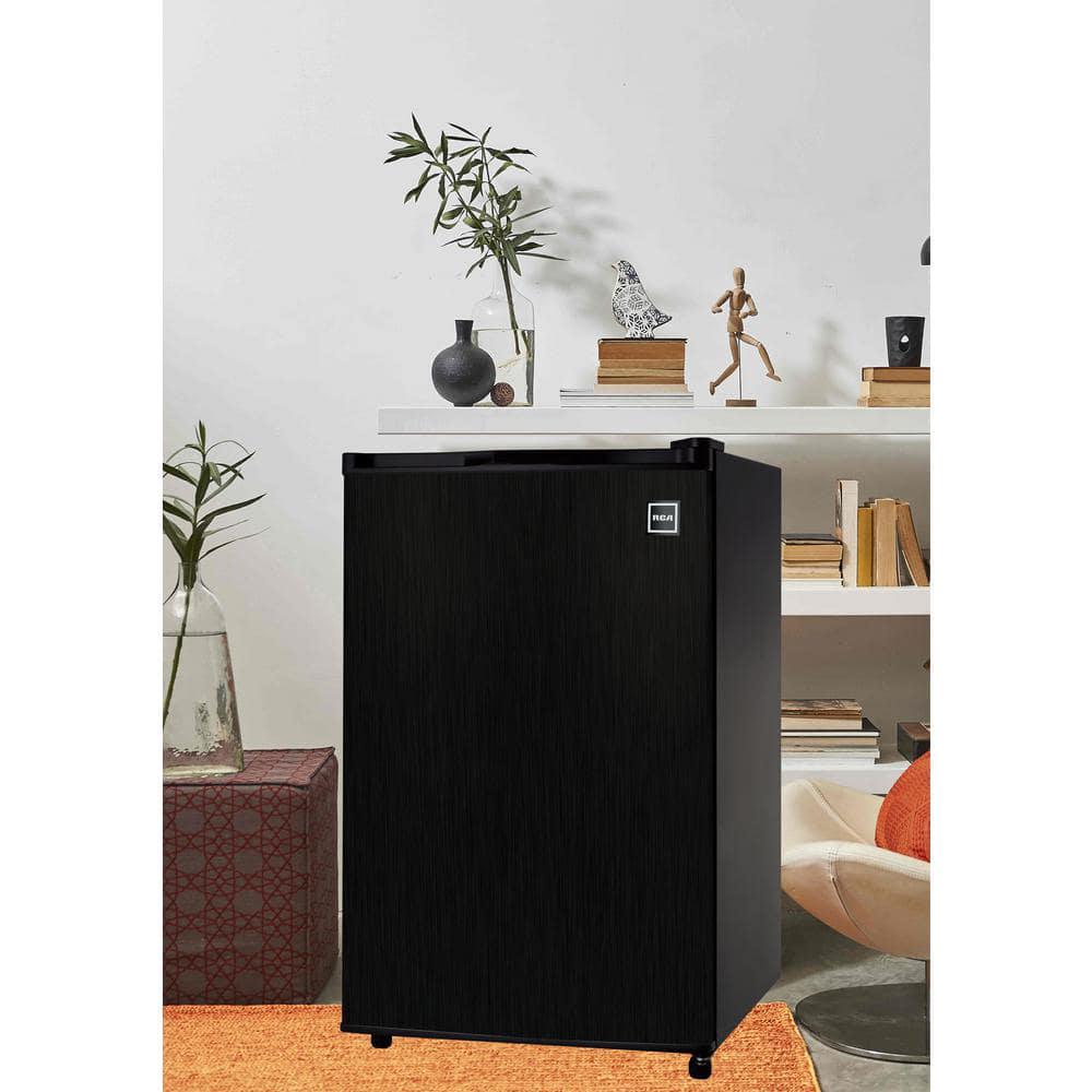 RCA 45 cu ft Mini Fridge in Black Stainless Steel