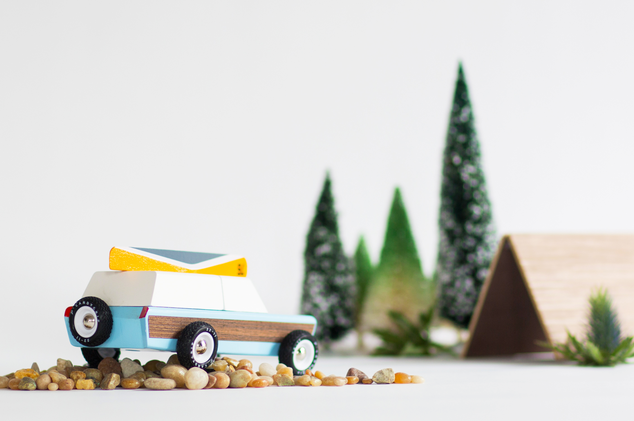 Pioneer Car with Magnetic Canoe by Candylab Toys