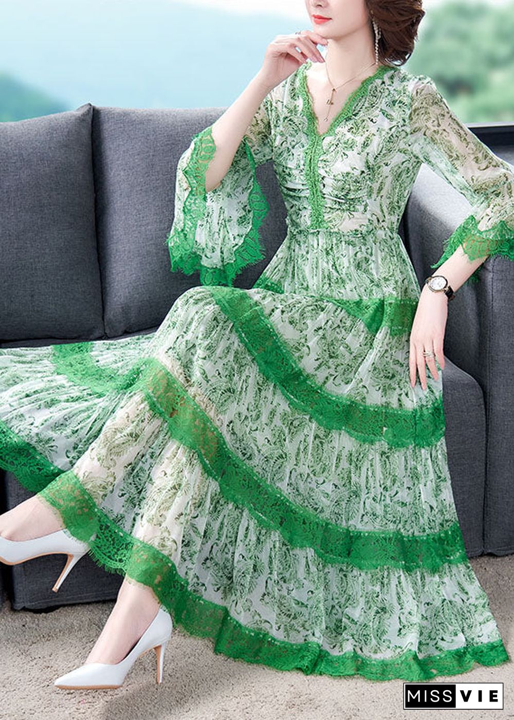 Plus Size Unique Green V Neck Print Lace Dress Spring