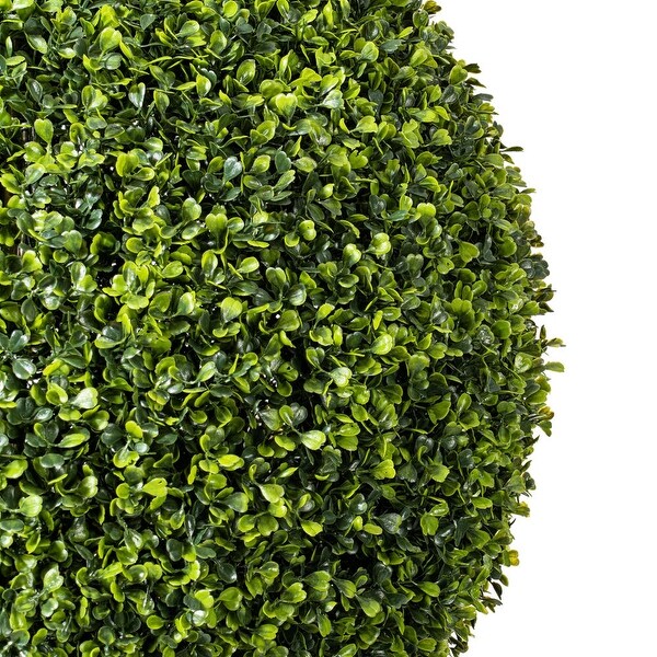 Vickerman 24 Artificial Green Boxwood Ball.