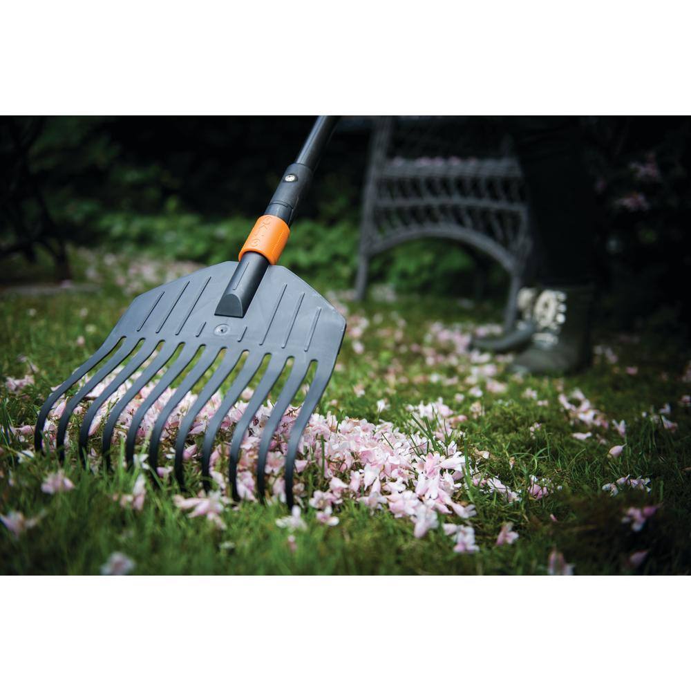 Fiskars 3-Piece Quikfit Leaf and Shrub Rake Attachments Garden Tool Set 1072224