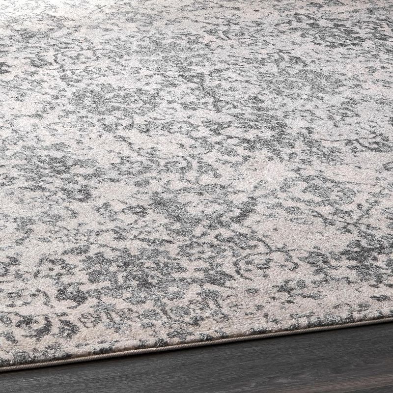 nuLOOM Nubia Floral Damask Rug