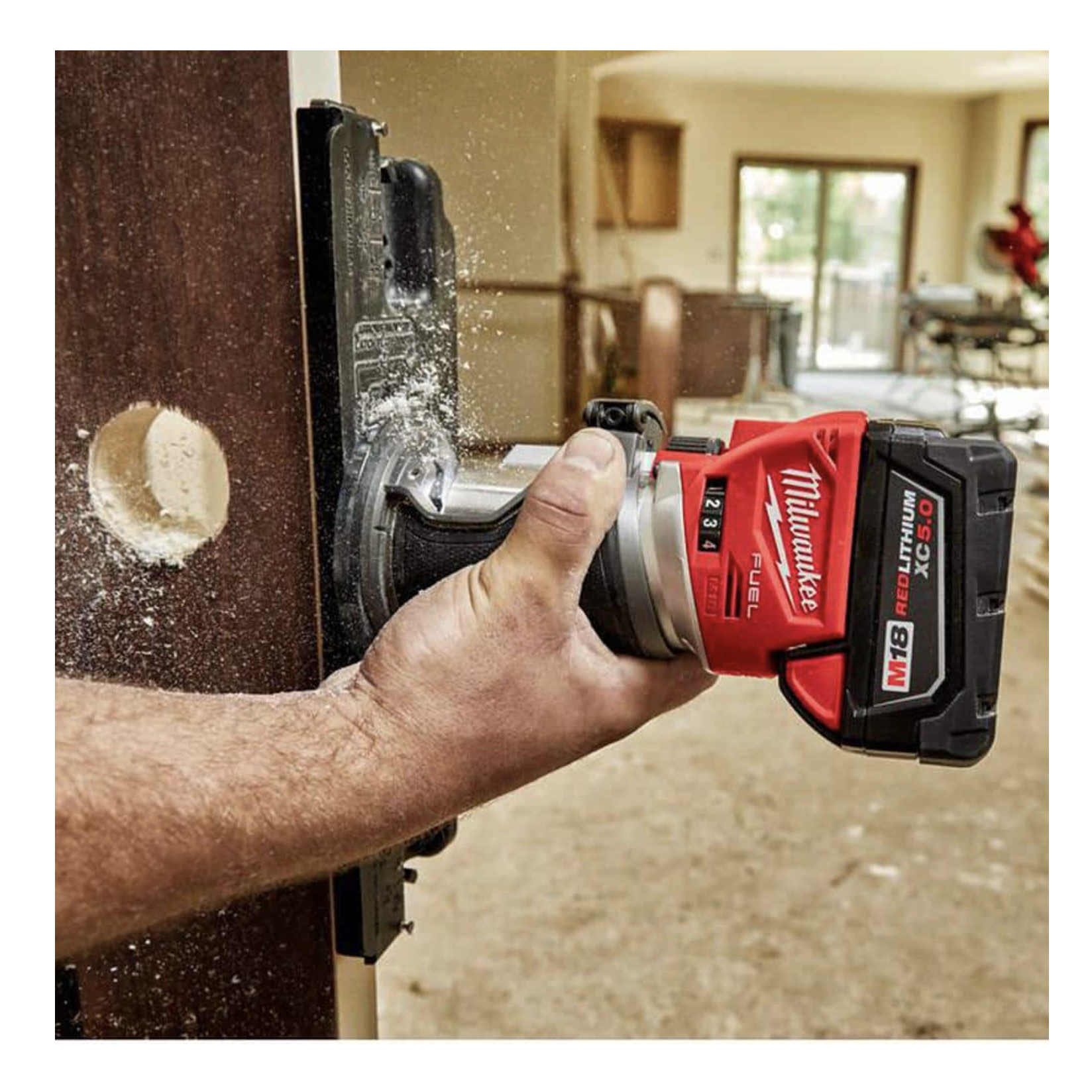 Milwaukee M18 FUEL 18V Lithium-Ion Brushless Cordless Compact Router w/ Compact Router Plunge Base