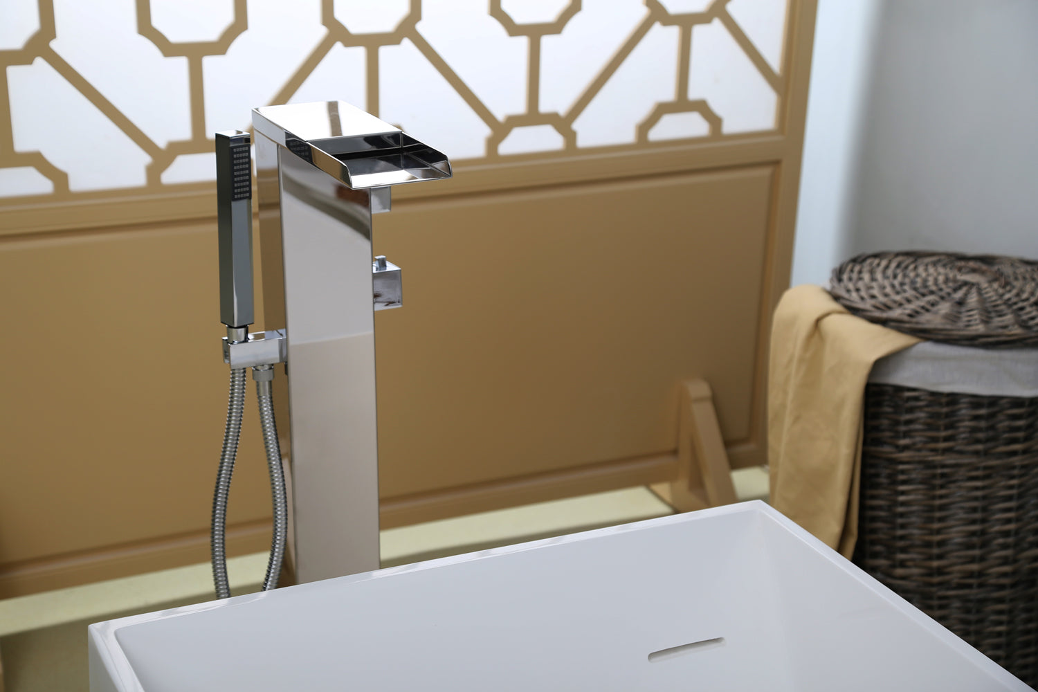 Coomera Thermostatic Freestanding Tub Filler