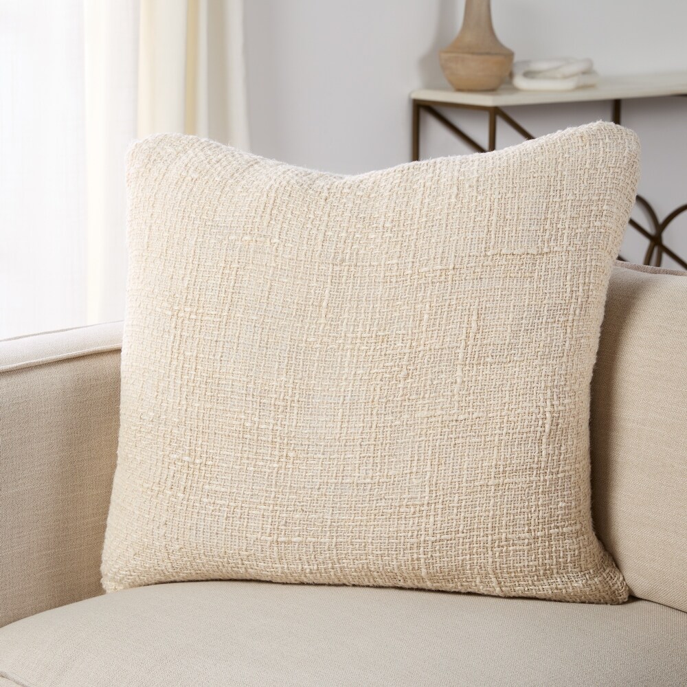 Ceretic Solid Pillow