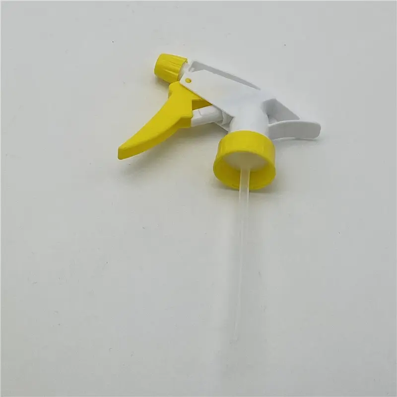 Plastic Nozzles For Sprayer Bottles 28/400 PP Material Fog Mist Spray Nozzle