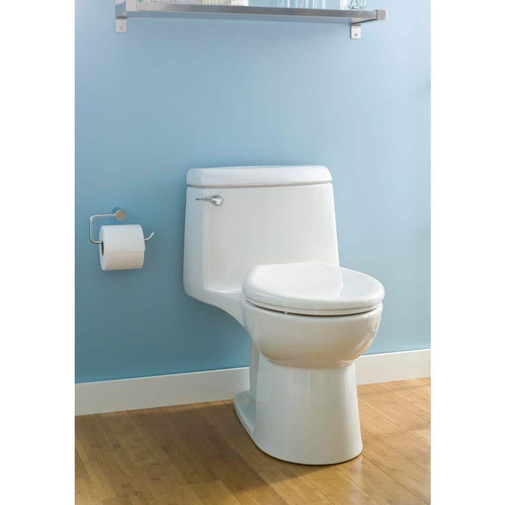 American Standard Champion Four 1Piece 16 GPF Single Flush Elongated Toilet in White Seat Included